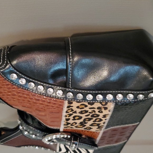 Ladies leather shoulder purse - Picture 2 of 9